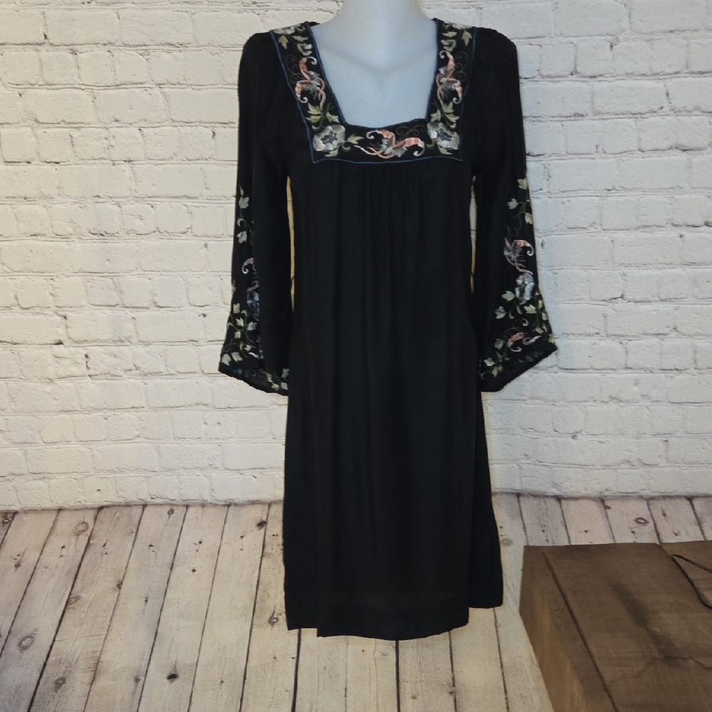 Floral Embroidered Long Sleeve Dress